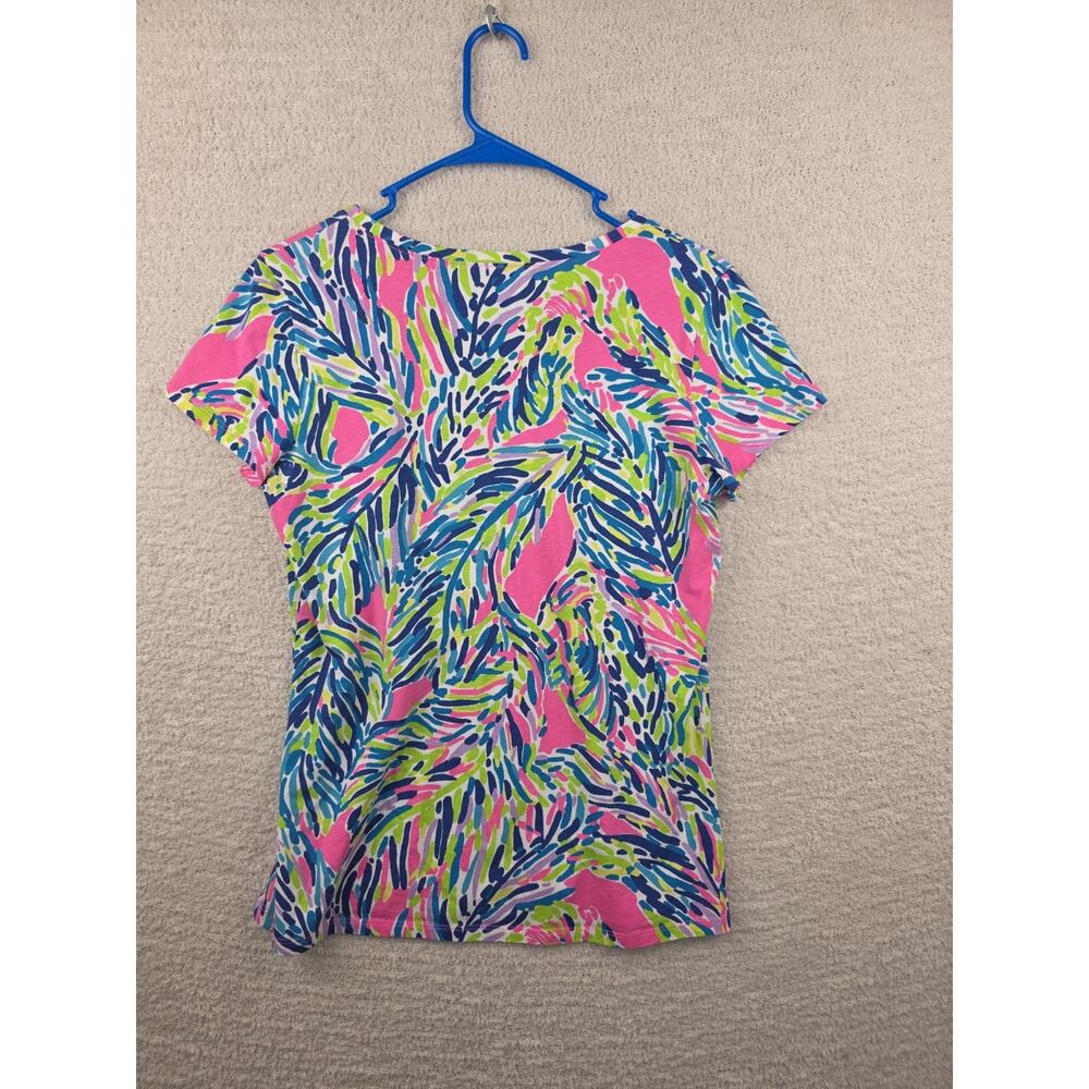 Lilly Pulitzer V-Neck T-Shirt Size Medium - Picture 4 of 8